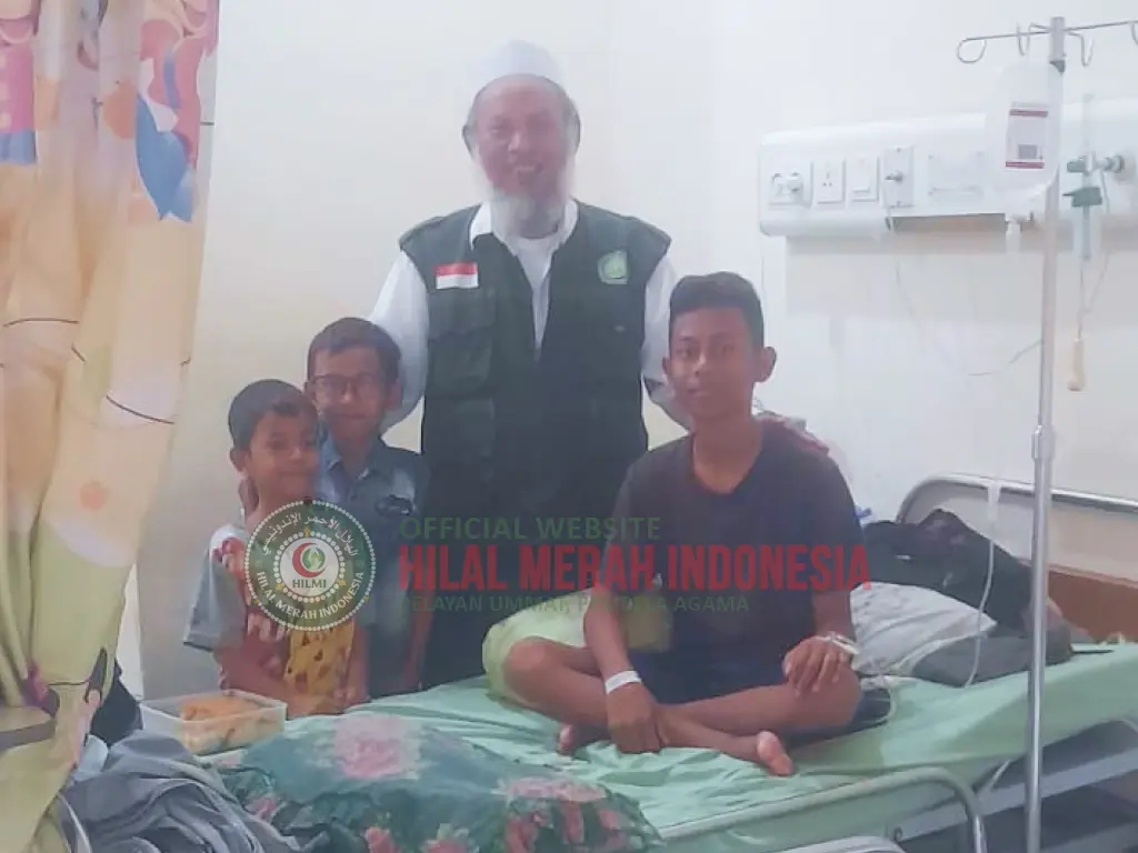 DPD HILMI Sumut Berikan Tali Asih kepada Remaja yang Dirawat di Rumah Sakit di Medan