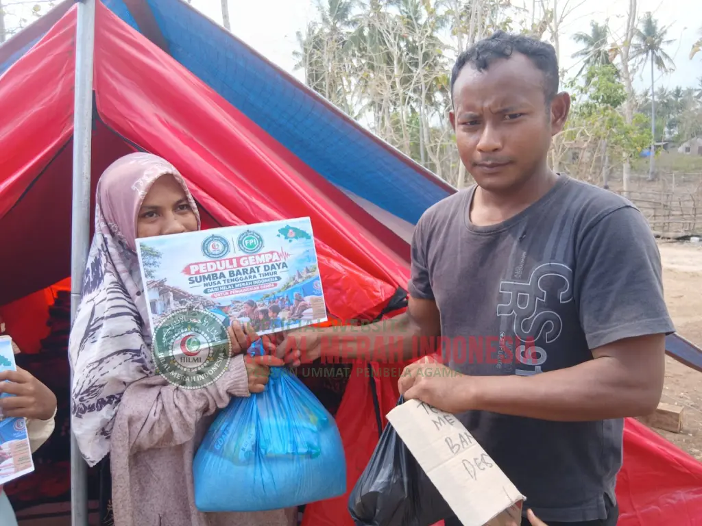 HILMI Salurkan Bantuan Sembako untuk 20 KK Terdampak Gempa di Sumba Barat Daya 1