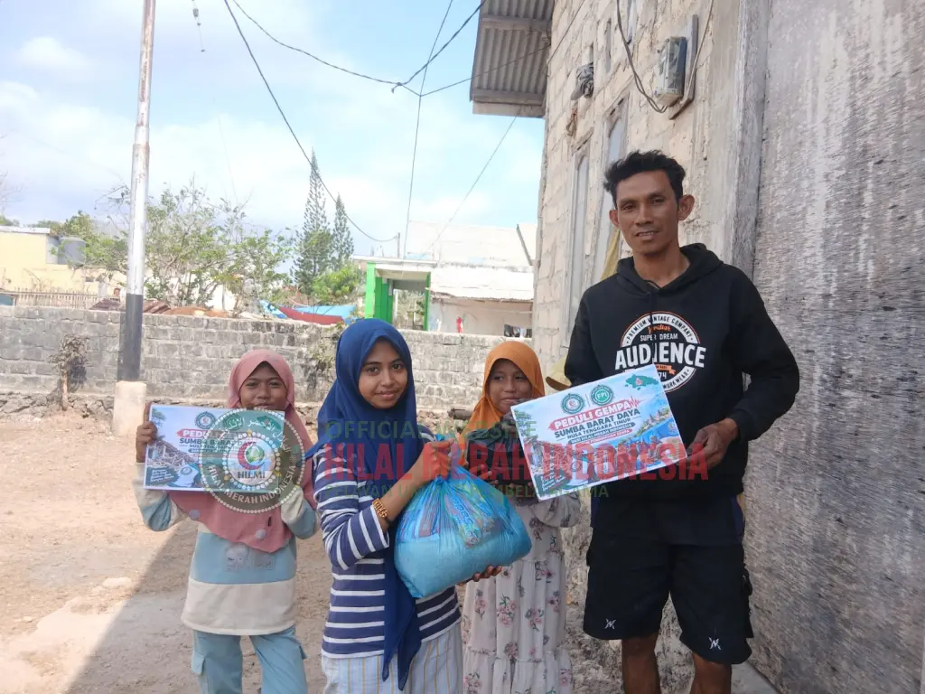 HILMI Salurkan Bantuan Sembako untuk 20 KK Terdampak Gempa di Sumba Barat Daya
